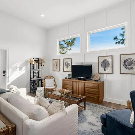 1Br Apt. W King Bed On 30A .4 Mi To Beach